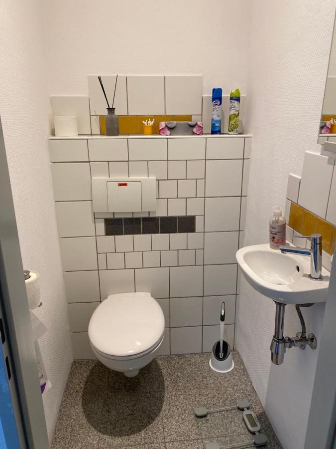 Zentrale Ferienwohnung Mit Balkon In Άαχεν Εξωτερικό φωτογραφία